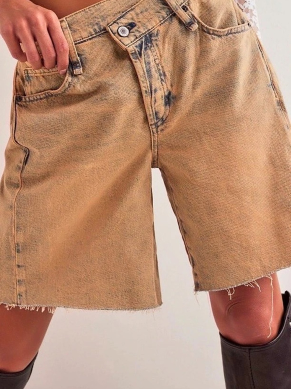 Free People We The Free Boomerang Long Shorts Blue rust.
